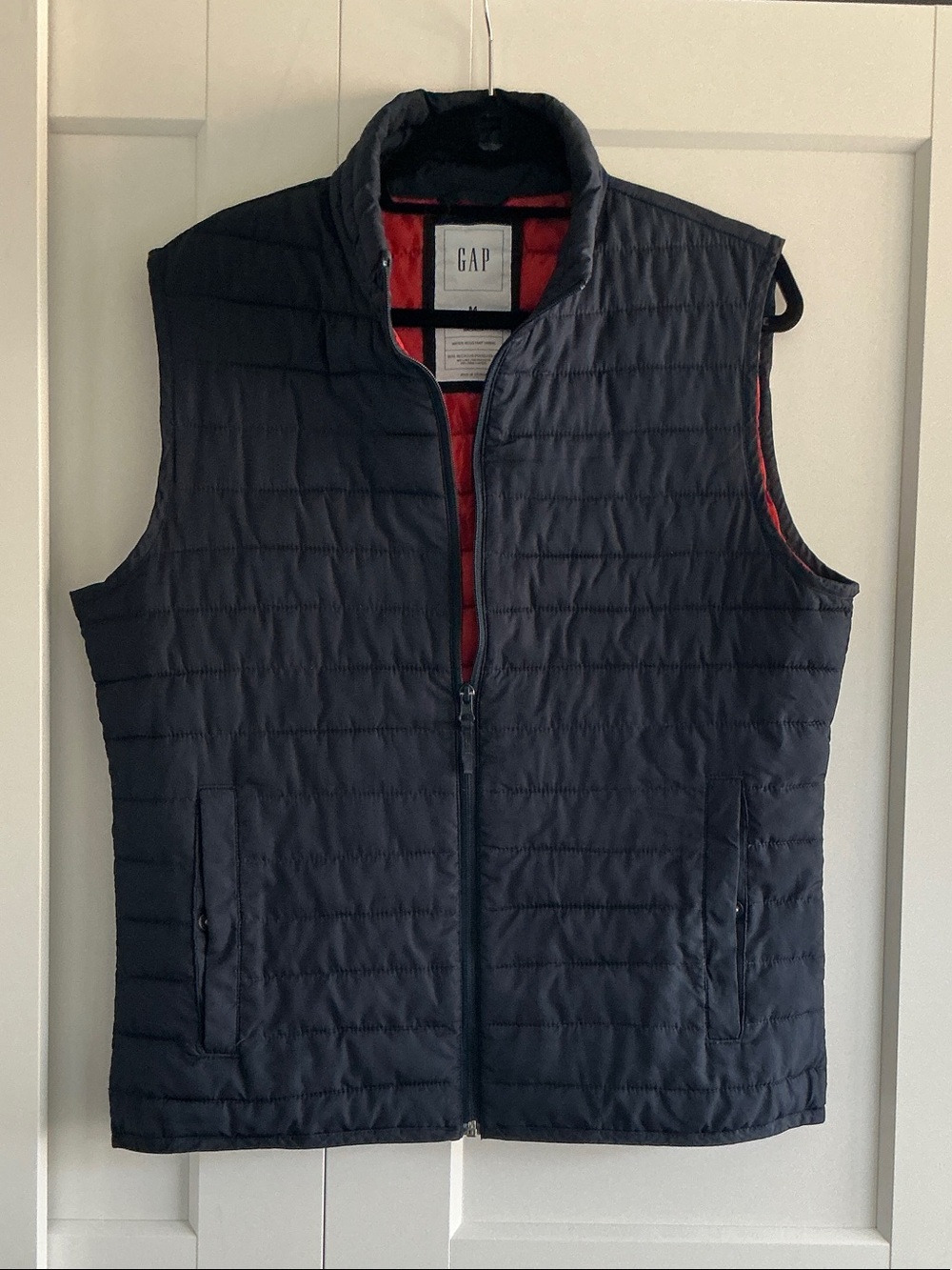 GAP Men's dark blue Quilted Vest with orange Lining - Size M